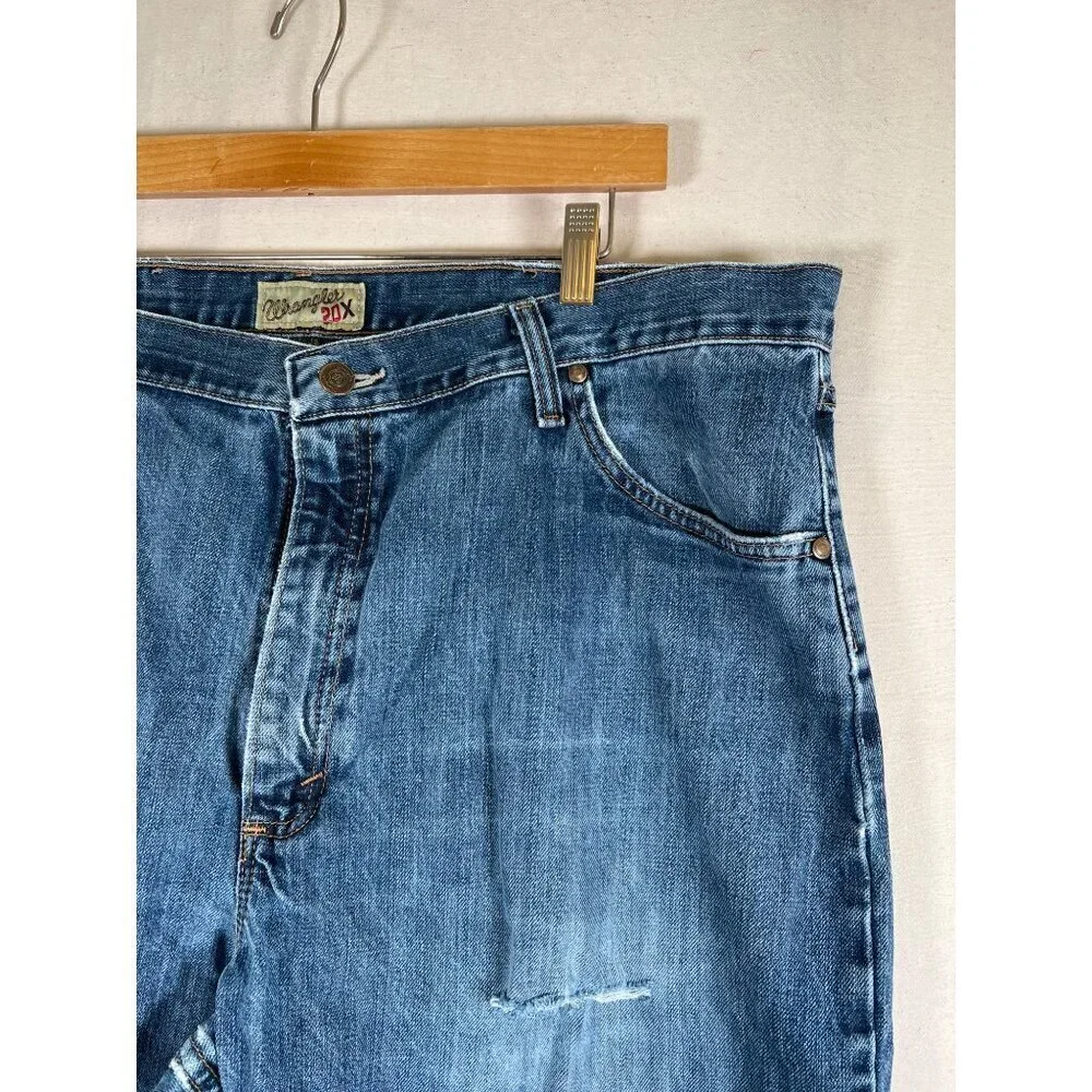Wrangler Mens 01MWX 20X 01 Competition Jean River Wash‎ 40x32 Cowboy Distressed